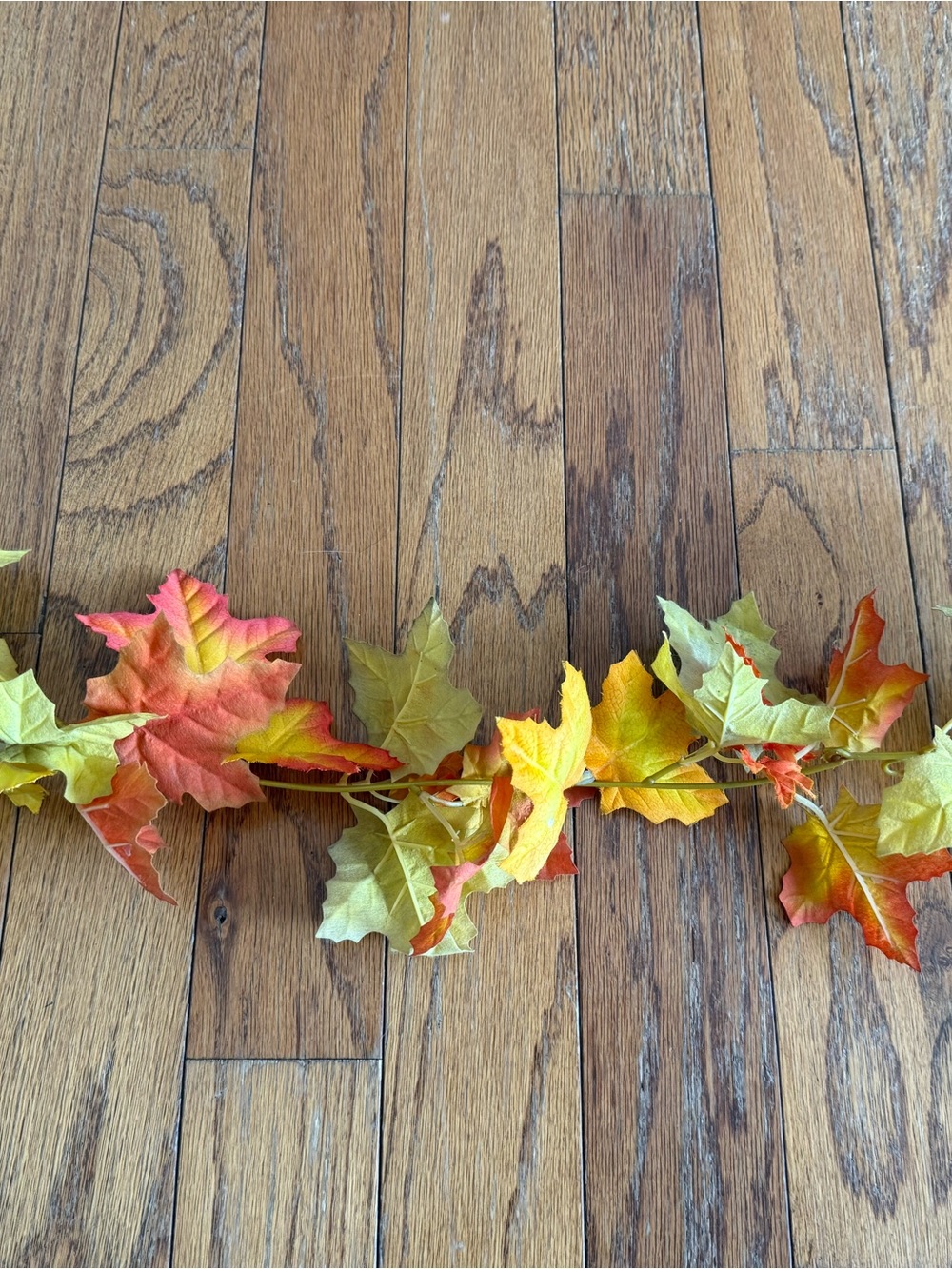 Fall Leaf Garland - Picture 3 of 4